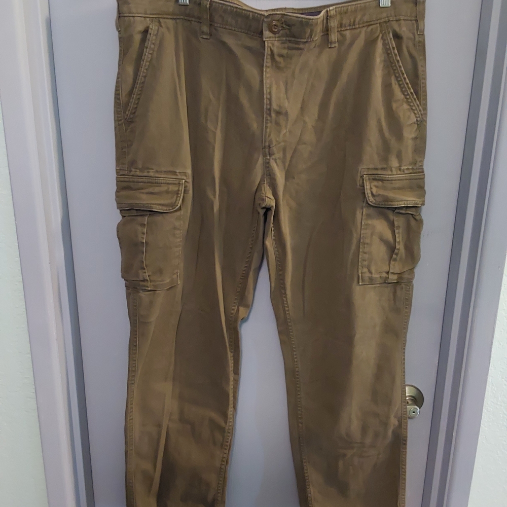 Sonoma Men's Khaki Cargo Pants